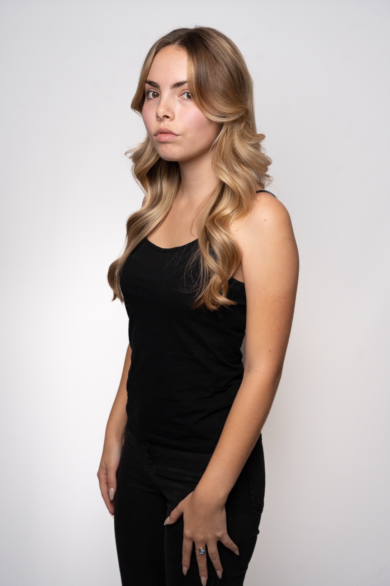 Ombeline — Studio portrait 4